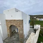 Hills Nyaraló *