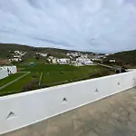 Nyaraló Hills *