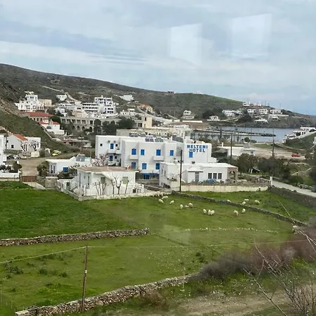 Hills Nyaraló *